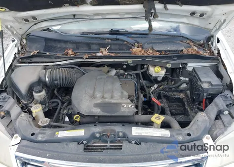 2012 Chrysler Town & Country Touring from USA, damaged, VIN 2C4RC1BG2CR278469